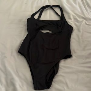 Super cute one piece bathing suit